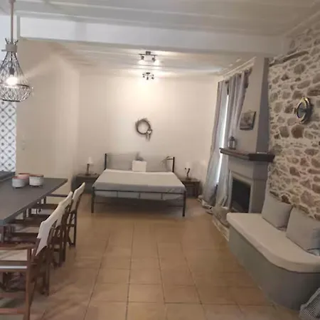 Charming In Village 公寓 Tríkeri